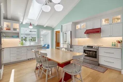 40 Tj Gamester Avenue Portsmouth NH 03801