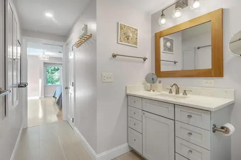 40 Tj Gamester Avenue Portsmouth NH 03801