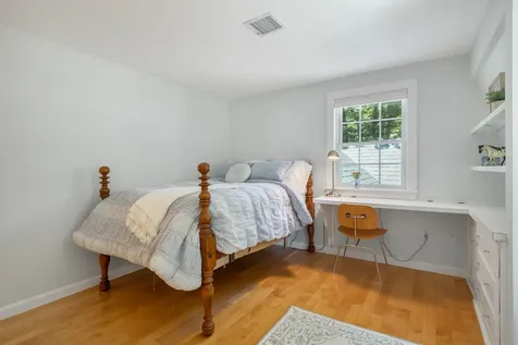 40 Tj Gamester Avenue Portsmouth NH 03801