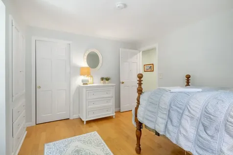 40 Tj Gamester Avenue Portsmouth NH 03801