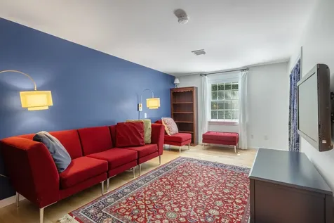 40 Tj Gamester Avenue Portsmouth NH 03801