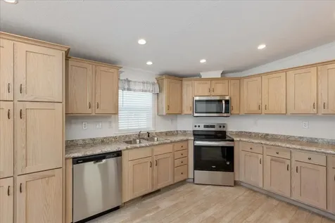29 Lowell Road Salem NH 03079