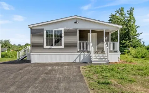 29 Lowell Road Salem NH 03079