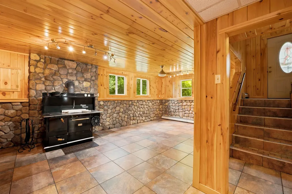 153 Brook Road Sanbornton NH 03269