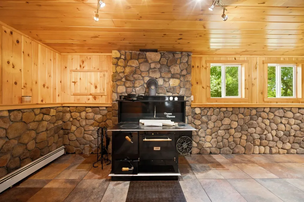 153 Brook Road Sanbornton NH 03269