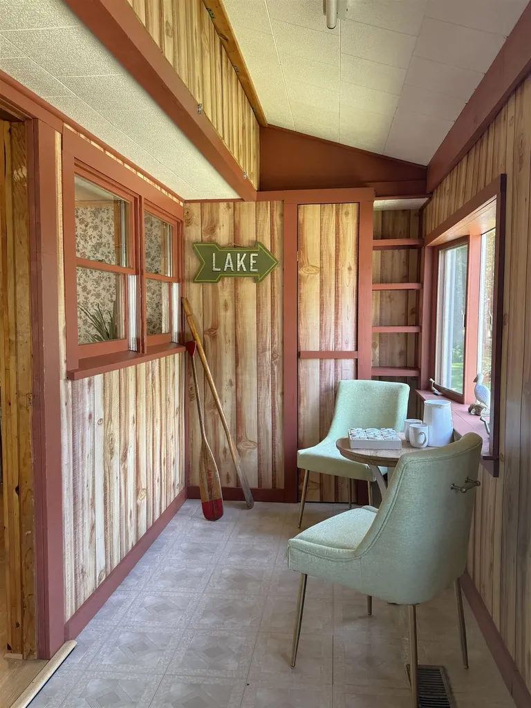 29 Coopers Grove Road Kingston NH 03848