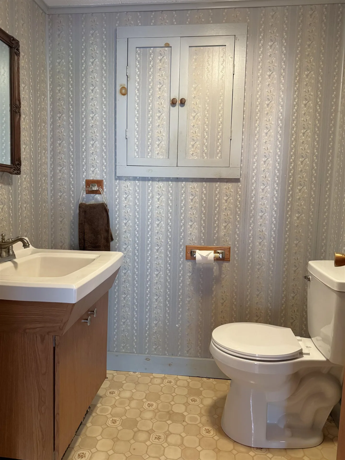 29 Coopers Grove Road Kingston NH 03848