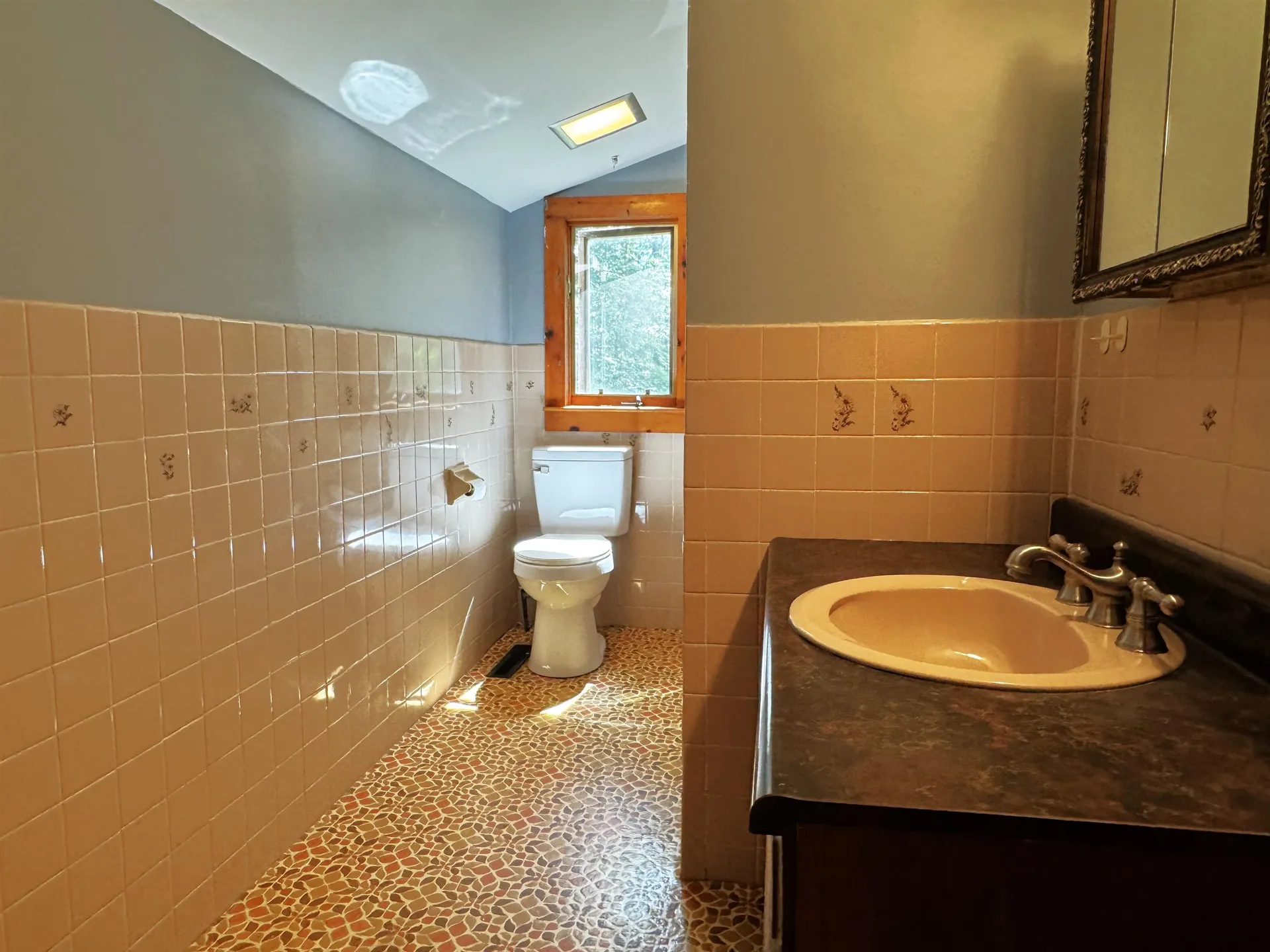 29 Coopers Grove Road Kingston NH 03848