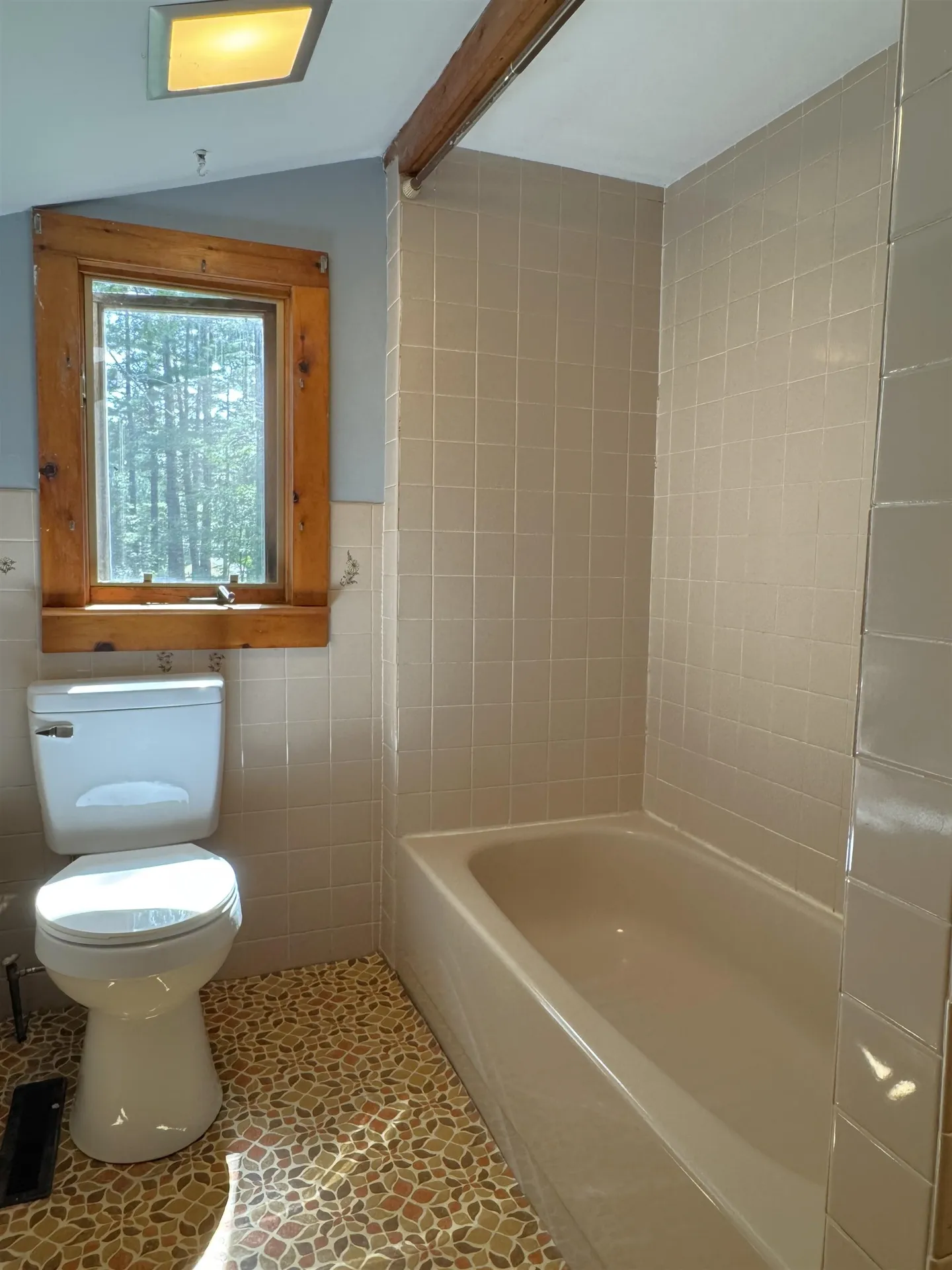29 Coopers Grove Road Kingston NH 03848
