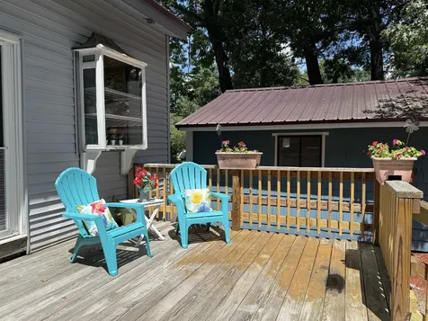 29 Coopers Grove Road Kingston NH 03848