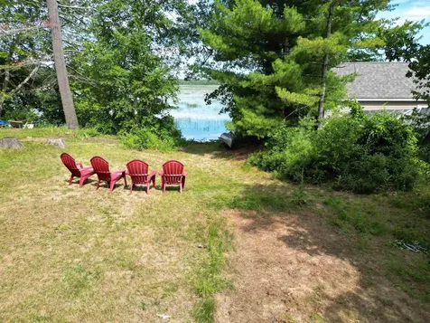 29 Coopers Grove Road Kingston NH 03848