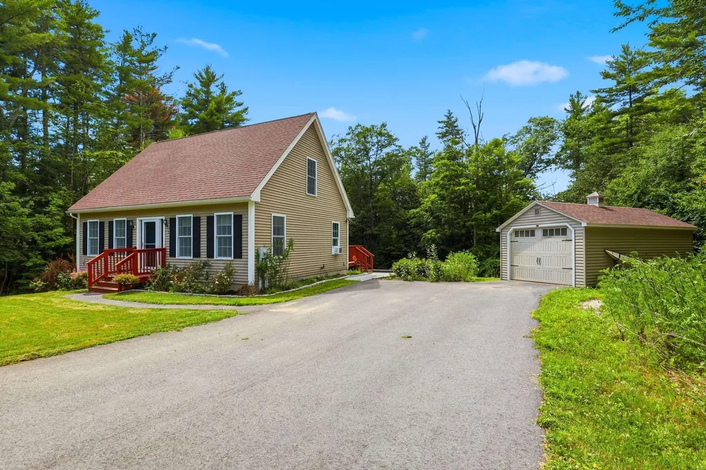 9 Pender Road Northwood NH 03261
