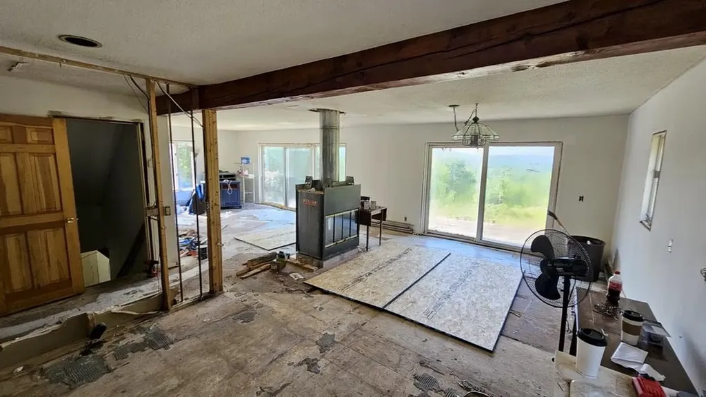 29 Mollie Road Bridgewater NH 03222