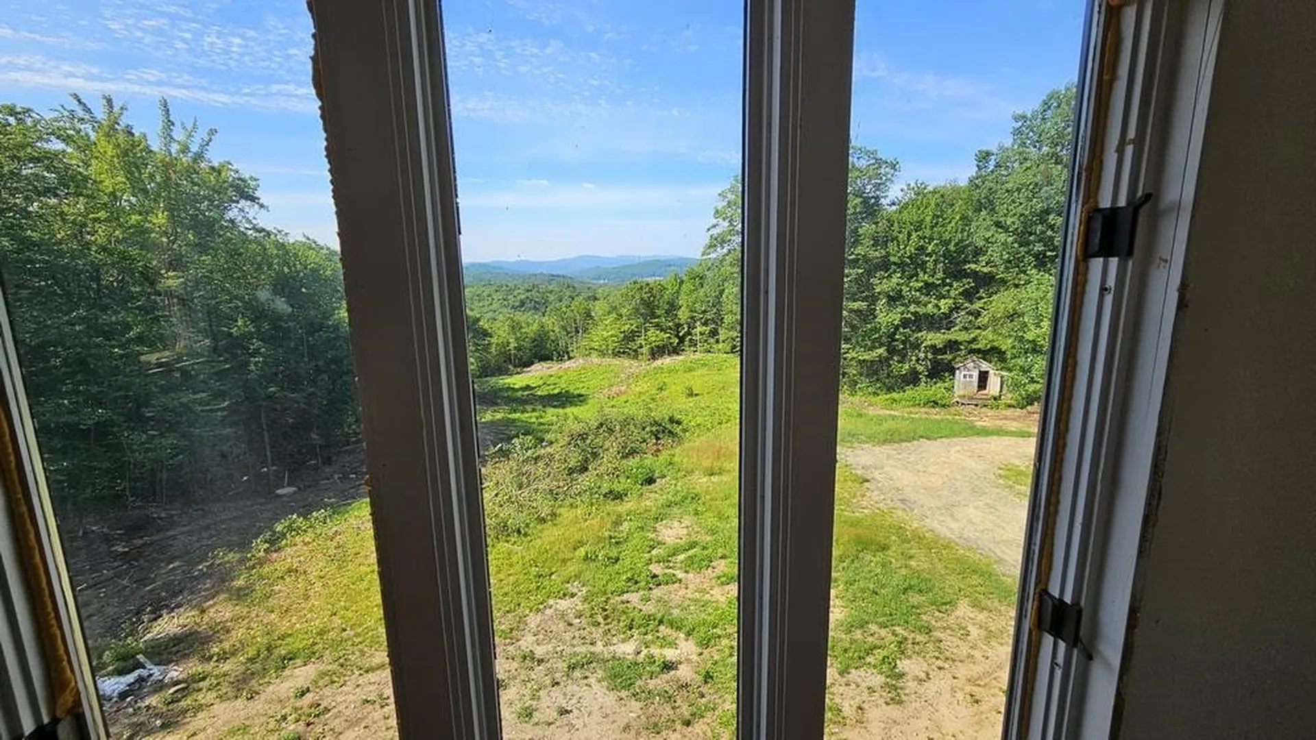 29 Mollie Road Bridgewater NH 03222