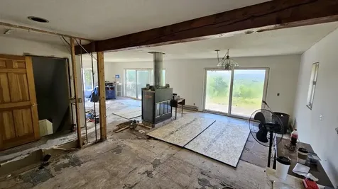 29 Mollie Road Bridgewater NH 03222