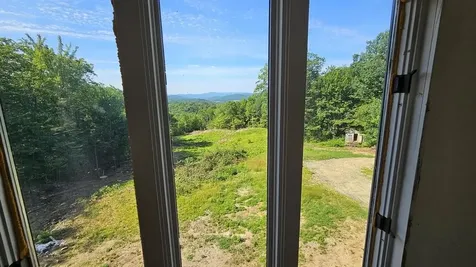 29 Mollie Road Bridgewater NH 03222