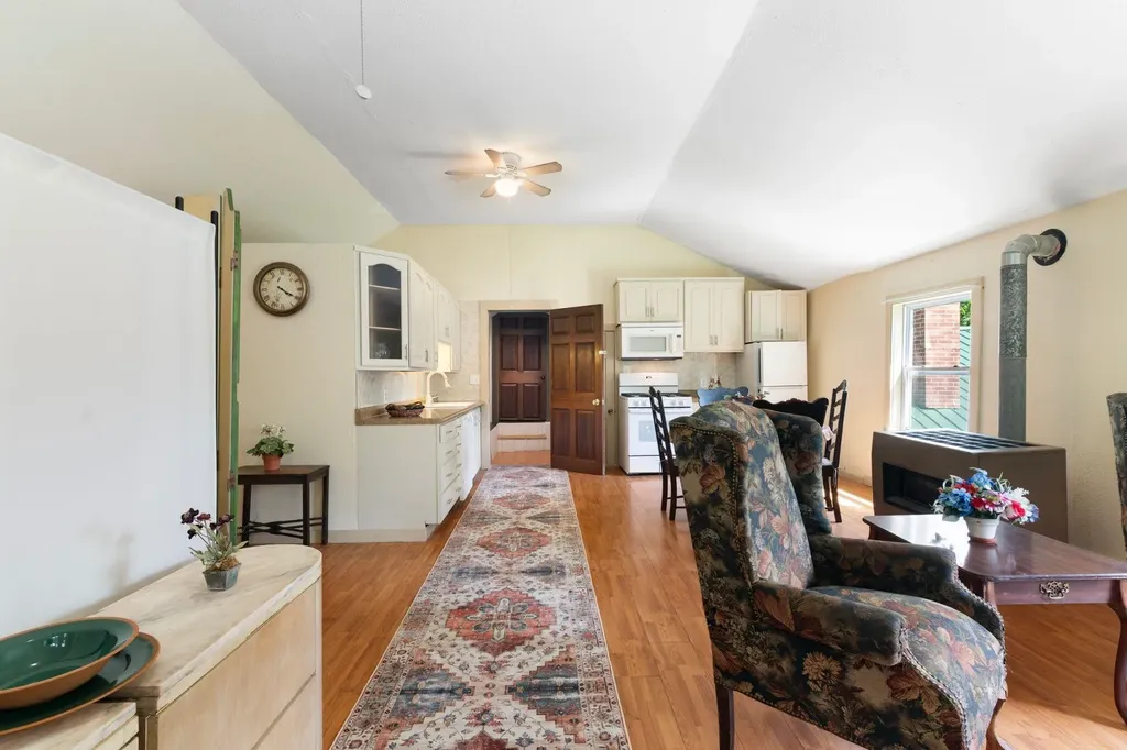 715 Chase Road Windham VT 05359