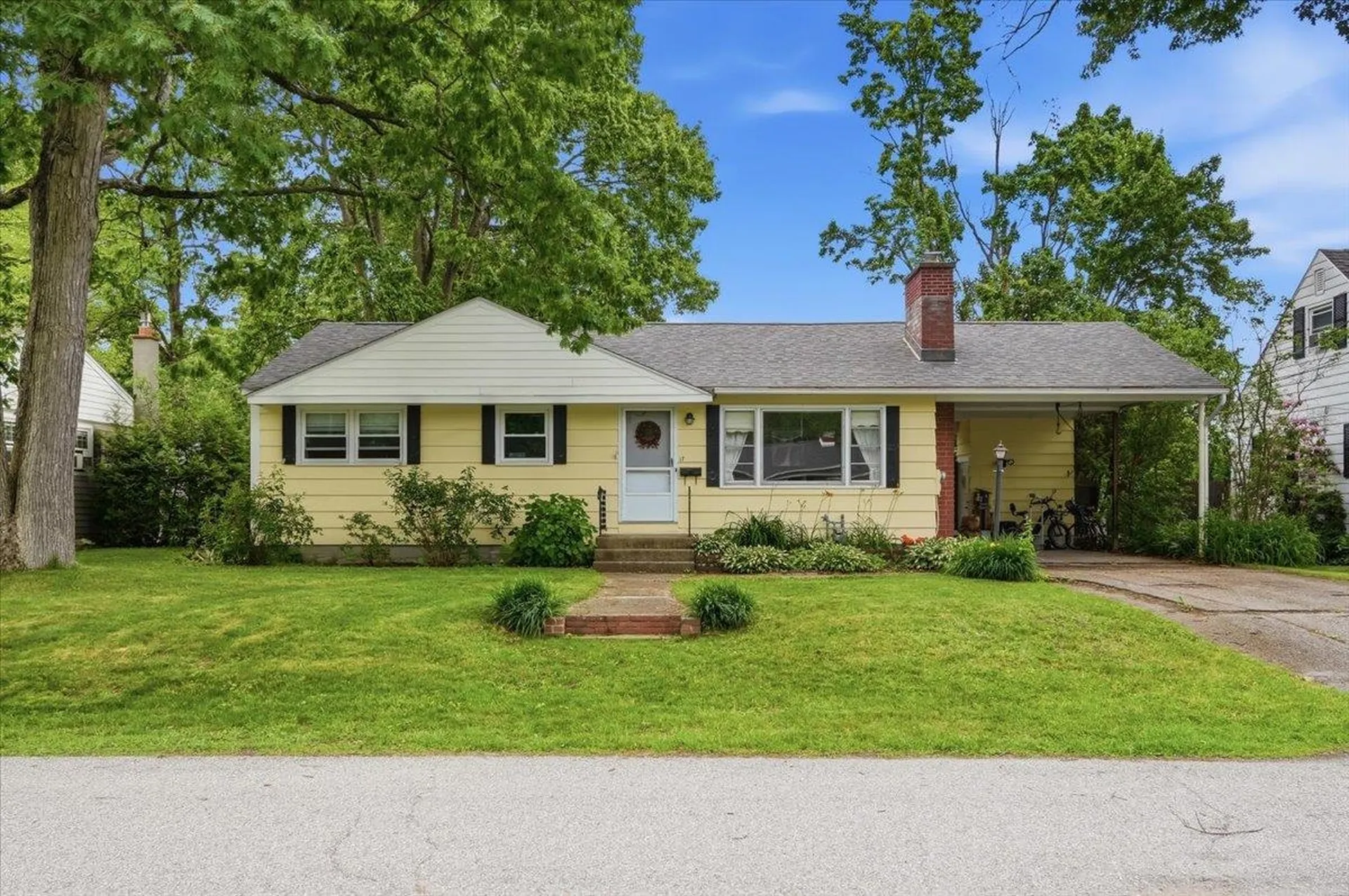 17 Rotunda Avenue Essex Junction VT 05452