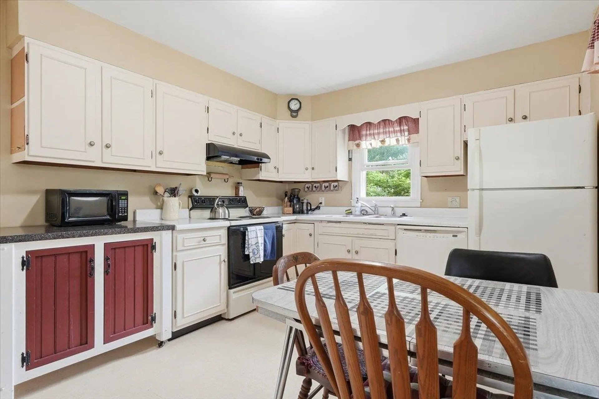17 Rotunda Avenue Essex Junction VT 05452