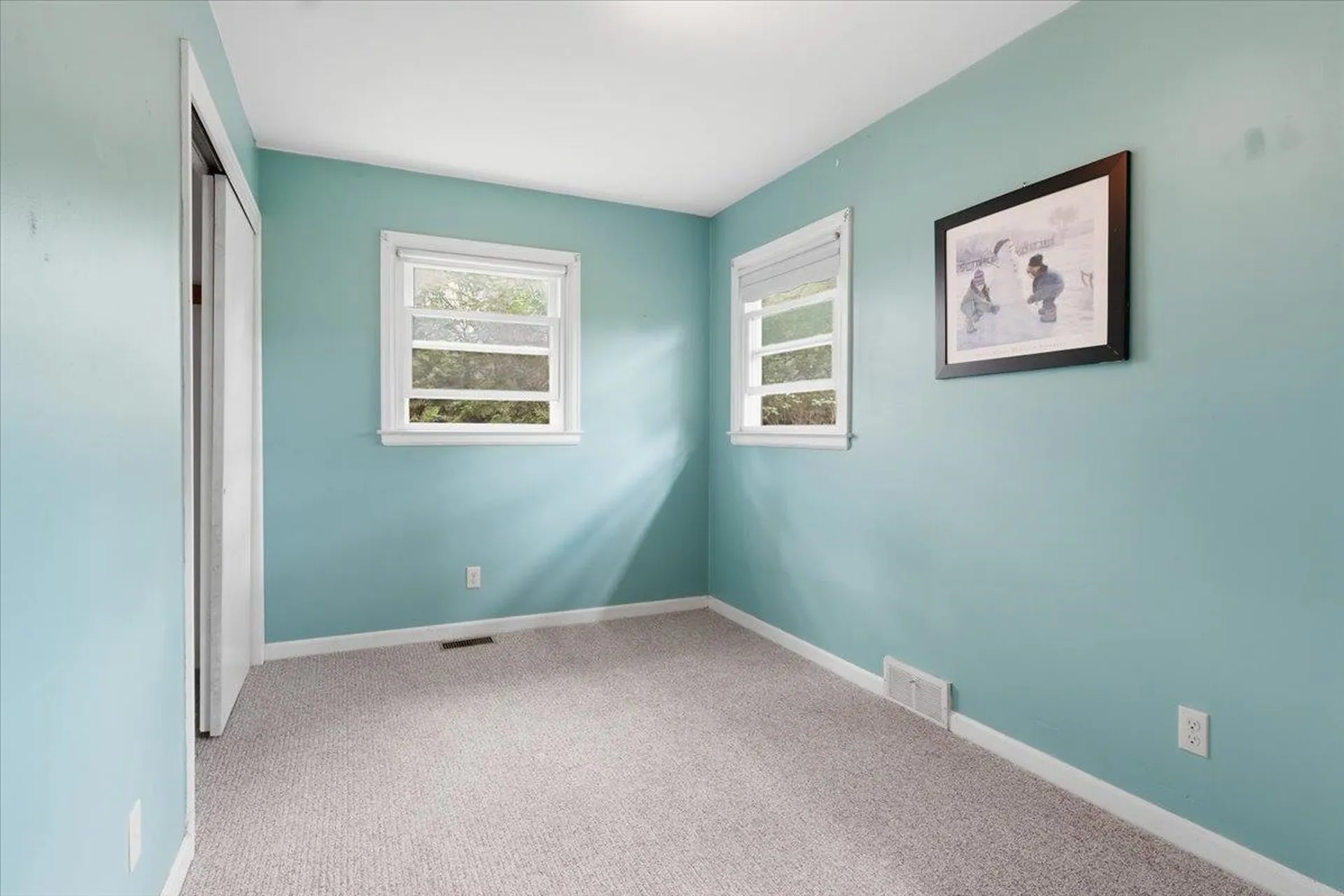 17 Rotunda Avenue Essex Junction VT 05452