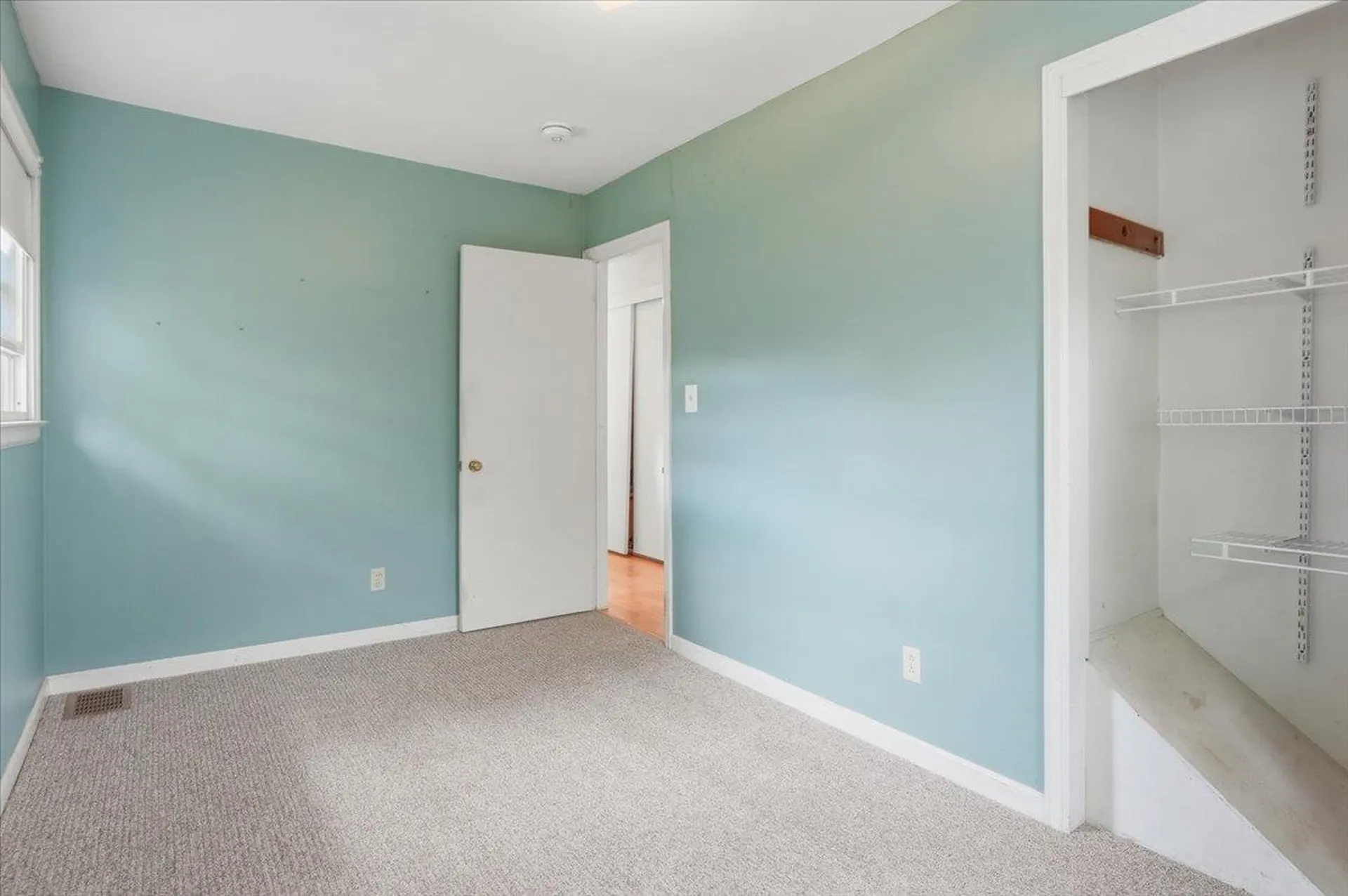 17 Rotunda Avenue Essex Junction VT 05452