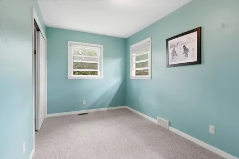 17 Rotunda Avenue Essex Junction VT 05452