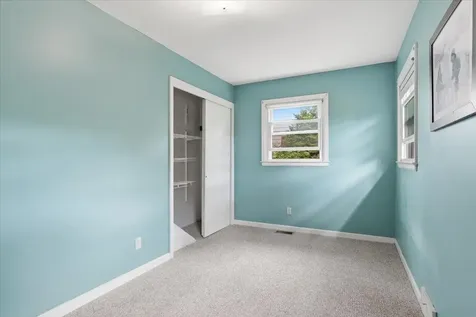 17 Rotunda Avenue Essex Junction VT 05452