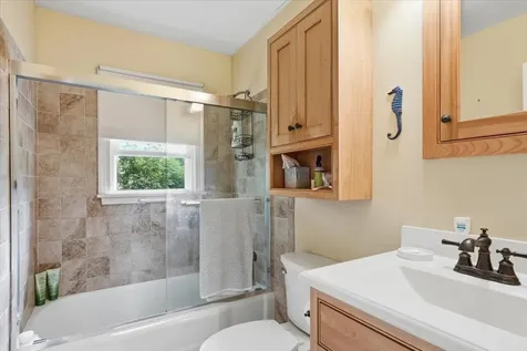17 Rotunda Avenue Essex Junction VT 05452