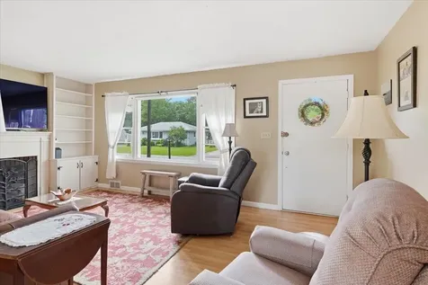 17 Rotunda Avenue Essex Junction VT 05452