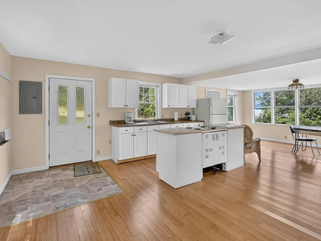 56 Giards Bay Drive Bridport VT 05734