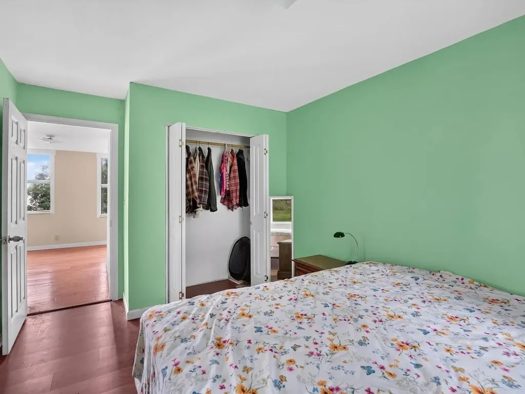 56 Giards Bay Drive Bridport VT 05734