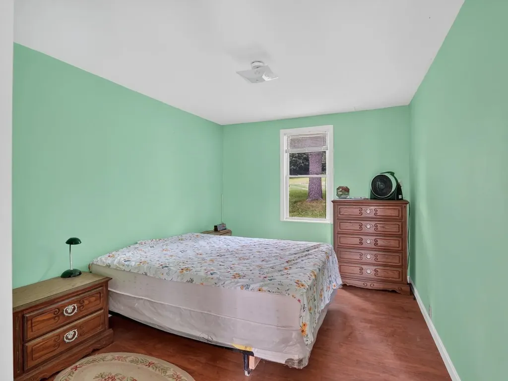 56 Giards Bay Drive Bridport VT 05734