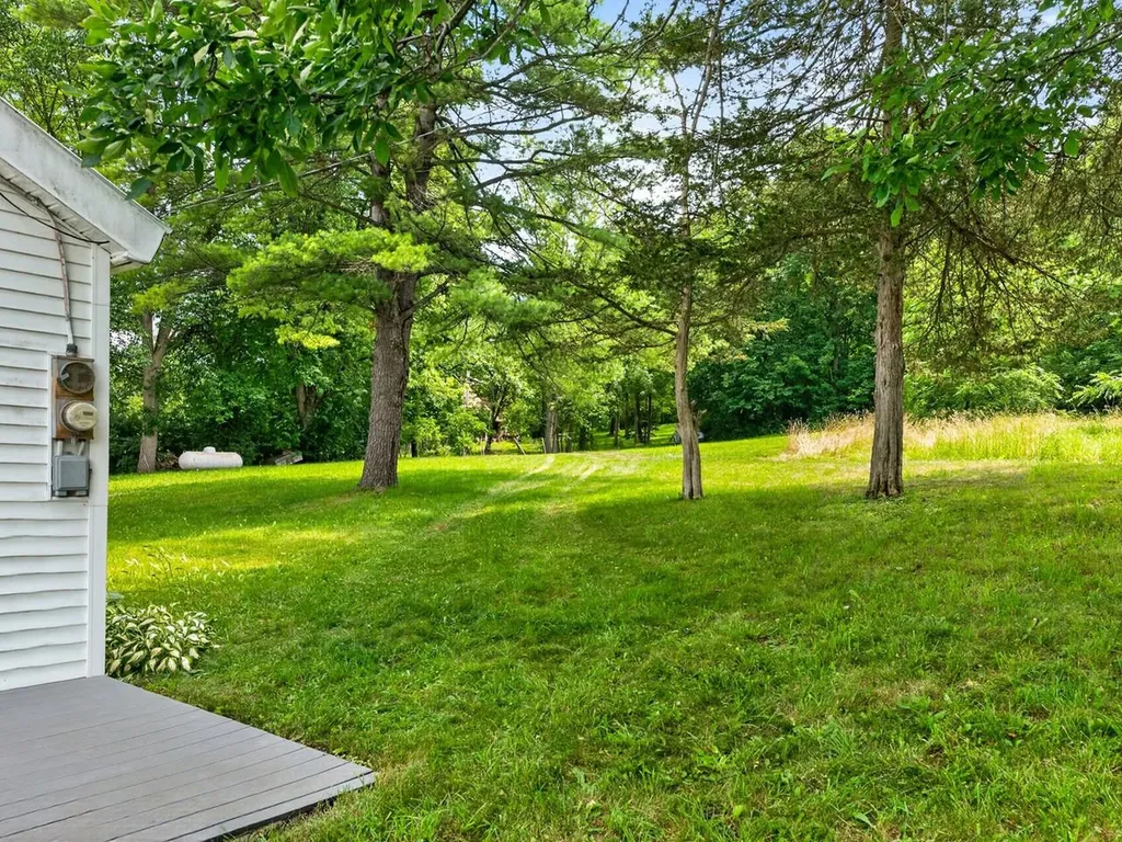 56 Giards Bay Drive Bridport VT 05734