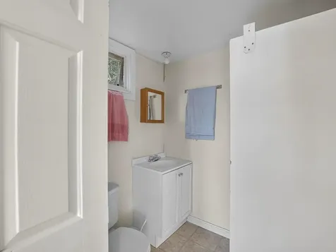 56 Giards Bay Drive Bridport VT 05734