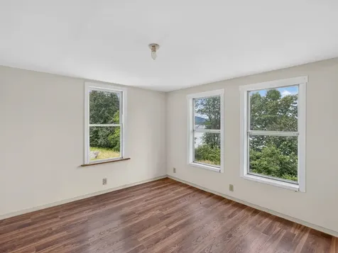56 Giards Bay Drive Bridport VT 05734