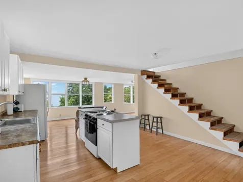 56 Giards Bay Drive Bridport VT 05734