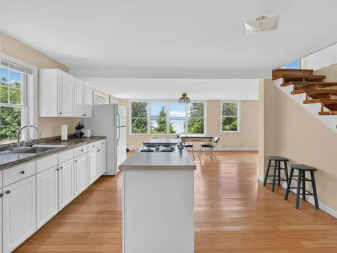 56 Giards Bay Drive Bridport VT 05734
