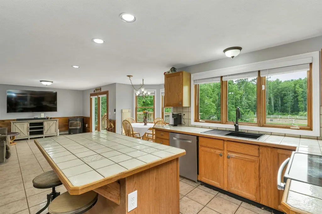102 Joppa Road Merrimack NH 03054