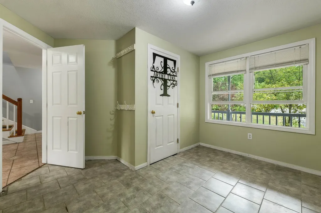 102 Joppa Road Merrimack NH 03054