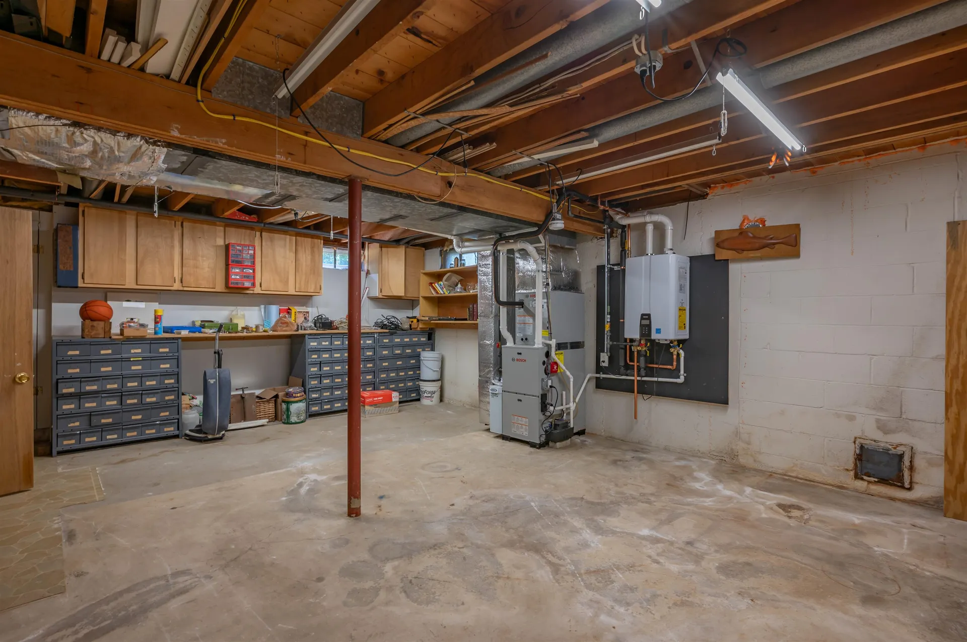 6 Aztec Road Nashua NH 03063