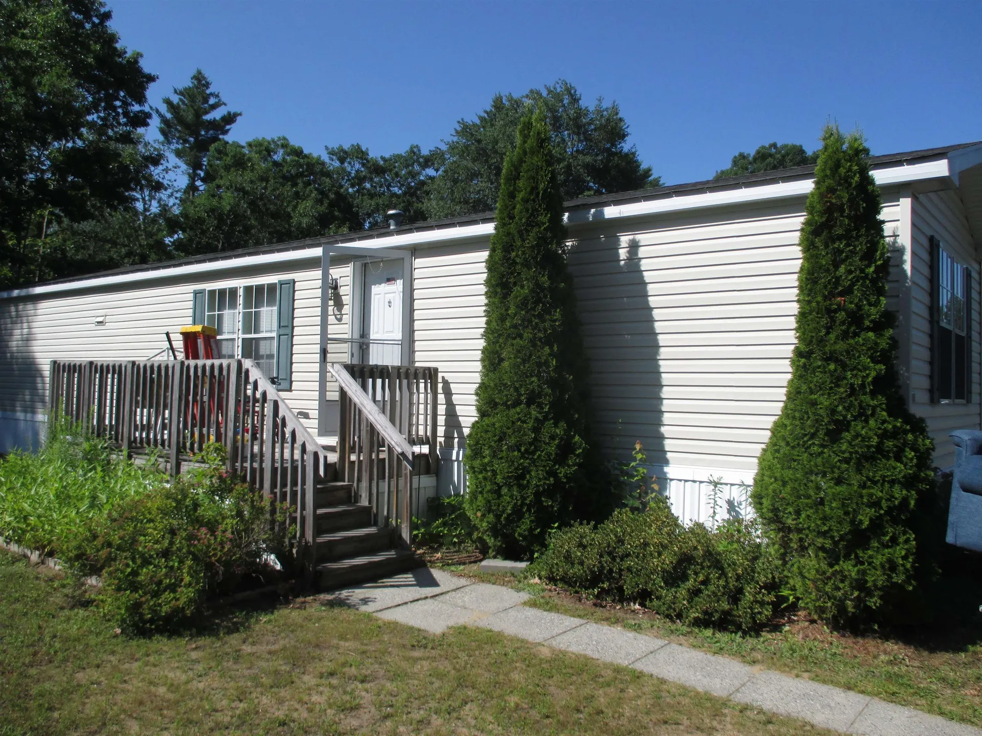 109 Colonial Avenue Somersworth NH 03878