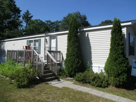 109 Colonial Avenue Somersworth NH 03878