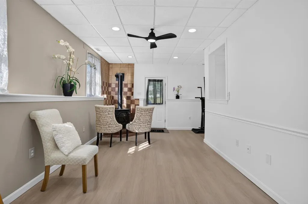 18 Cobble Hill Road Nashua NH 03062