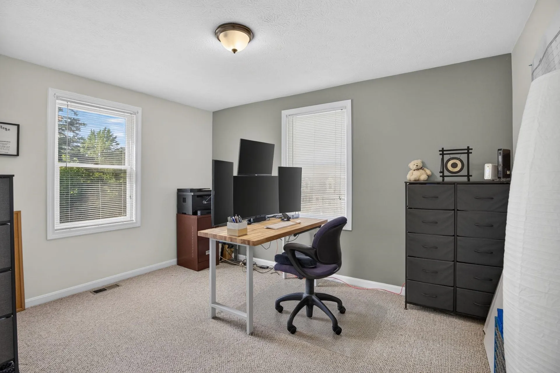 18 Cobble Hill Road Nashua NH 03062