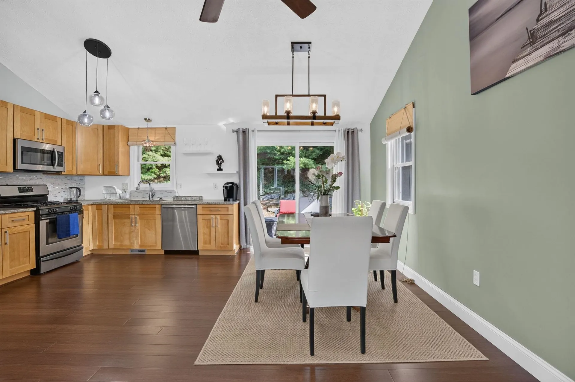 18 Cobble Hill Road Nashua NH 03062