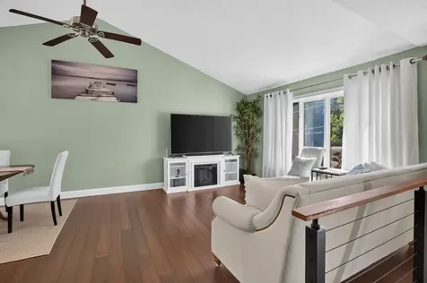 18 Cobble Hill Road Nashua NH 03062
