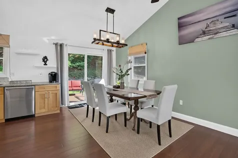 18 Cobble Hill Road Nashua NH 03062