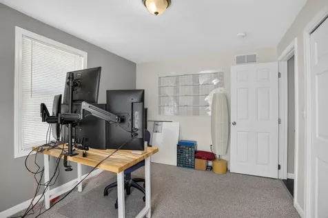 18 Cobble Hill Road Nashua NH 03062
