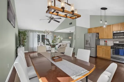 18 Cobble Hill Road Nashua NH 03062