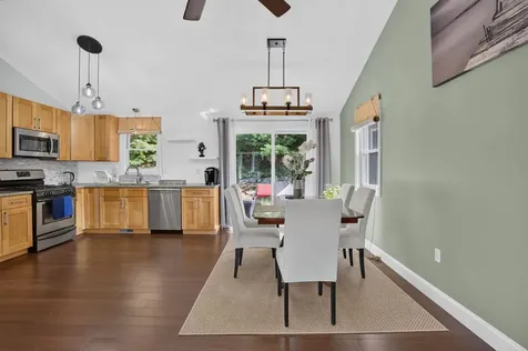 18 Cobble Hill Road Nashua NH 03062